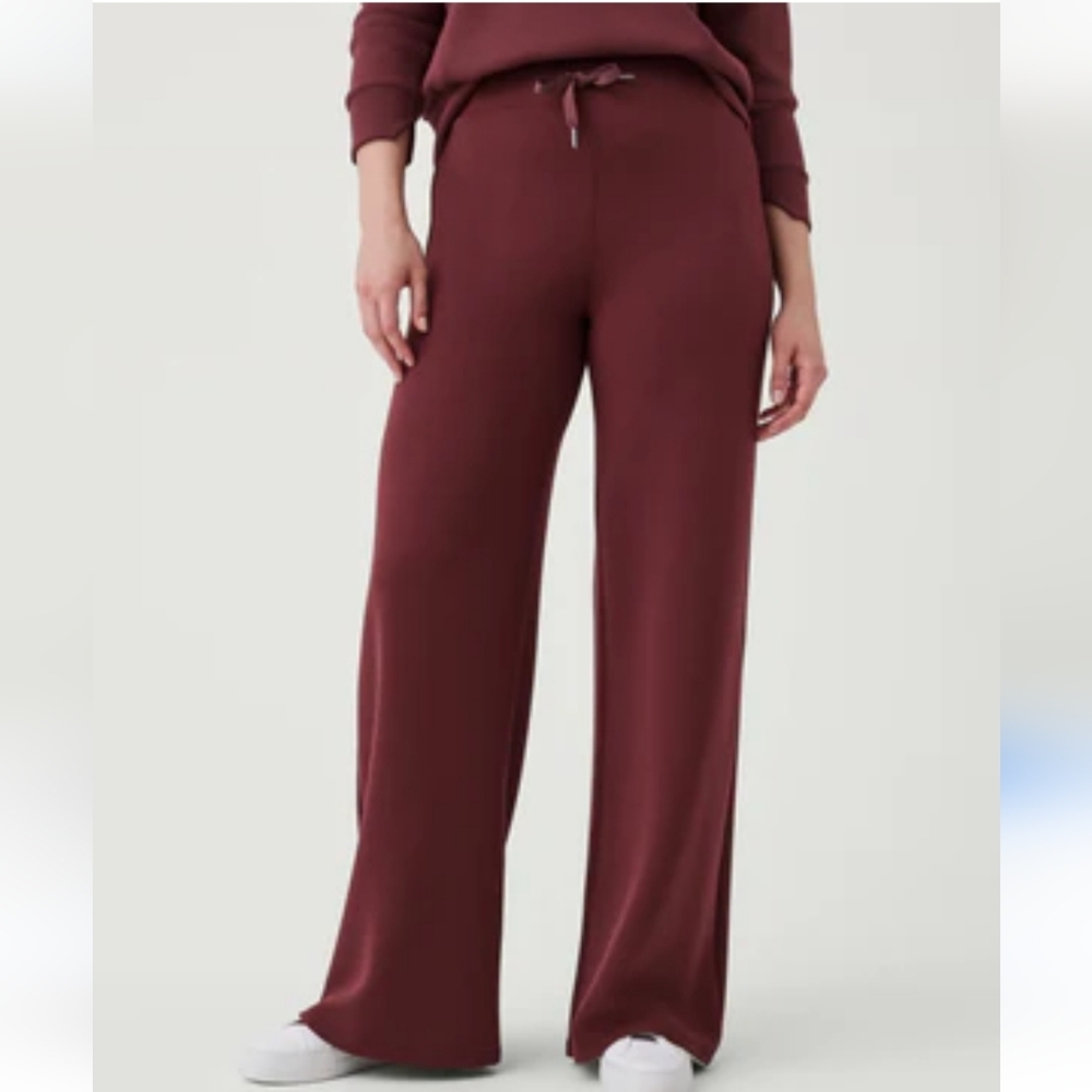 NWT Spanx AirEssentials wide leg pants - spice - petite large